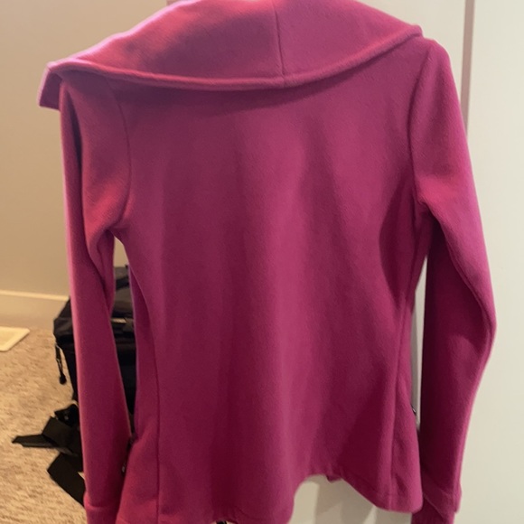 Bench zip up sweater - Picture 2 of 3